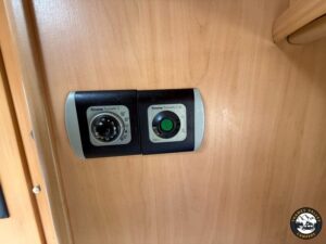 15_a3accbfdd66ff4e3b97c38d407578a68_1412728