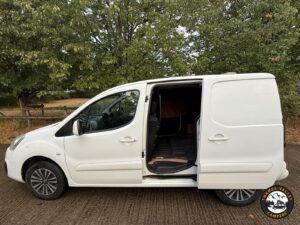 WhatsApp Image 2025-11-21 at 15.47