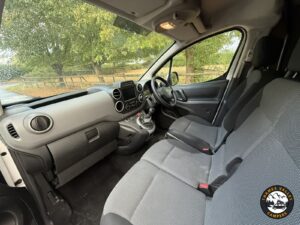 WhatsApp Image 2025-11-21 at 15.47