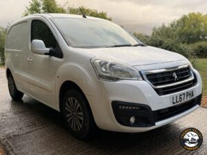 WhatsApp Image 2025-11-21 at 15.47